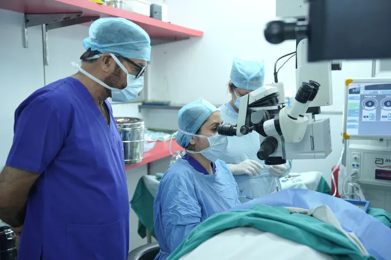 Implants intraoculaires après la cataracte : monofocaux, multifocaux ou toriques — lequel vous convient vraiment ?